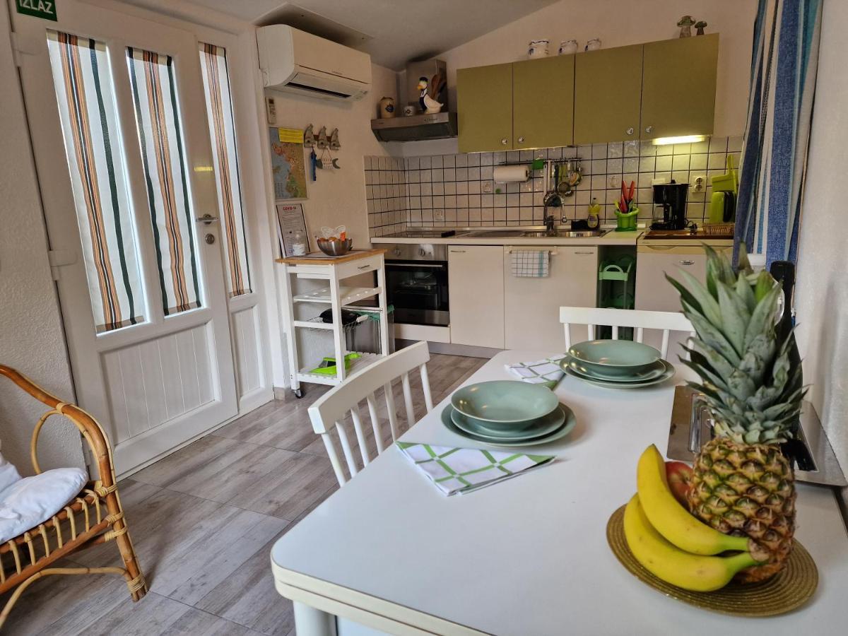 Apartments Rina Ровінь Екстер'єр фото